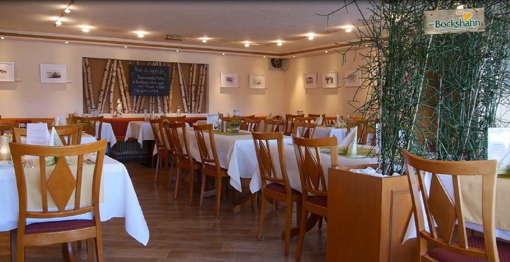 Hotel Und Landgasthof Zum Bockshahn Spessart  Exterior photo