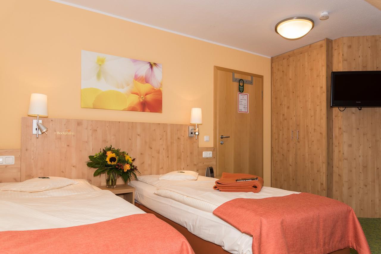 Hotel Und Landgasthof Zum Bockshahn Spessart  Exterior photo